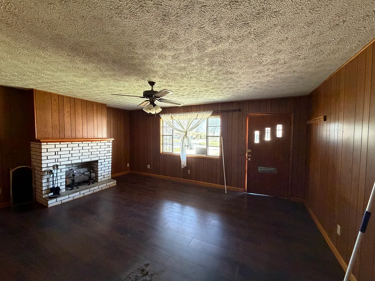 Building Photo - 801 Arizona Ct