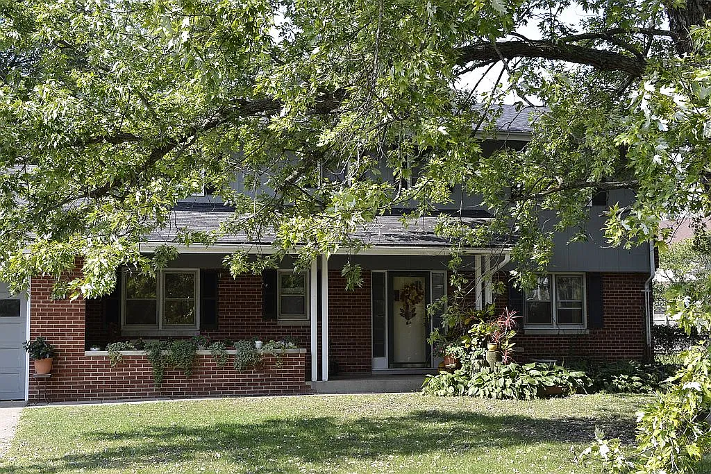 15A Lange Ave photo 1