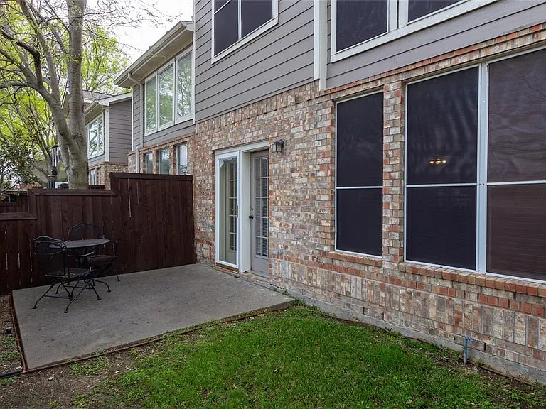 10008 Dryden Ln — Photo 20