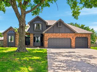 3406 W Laurel Circle, Springfield, MO 65807