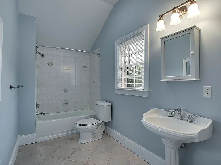 111 Daleyuhski Way — Photo 17