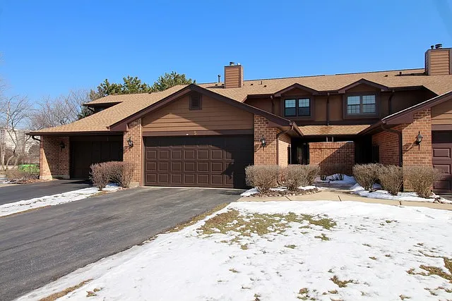 5 Indian Trail Dr photo 1