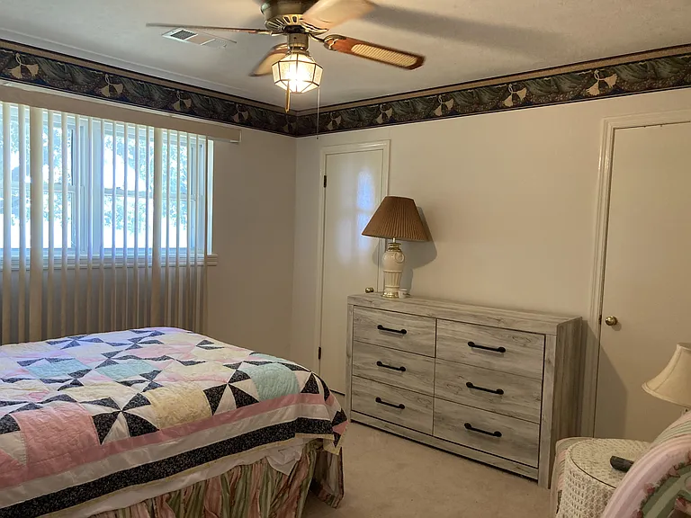 927 Skyline Dr — Photo 20