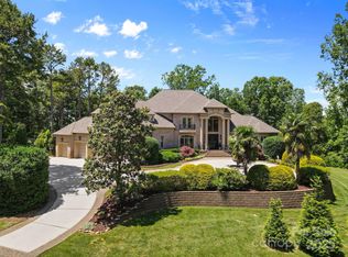 1405 Saratoga Woods Dr, Waxhaw, NC 28173