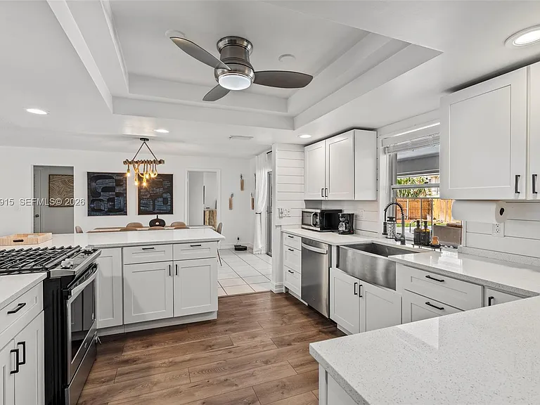 8101 W Lake Dr — Photo 8
