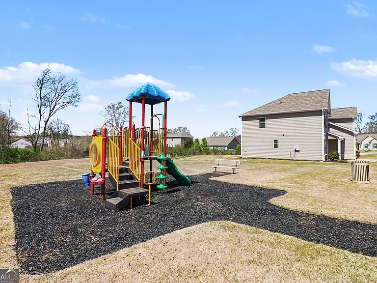 100 McGinnis Cir — Photo 23