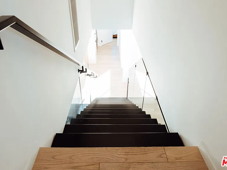 115 Park Pl — Photo 10