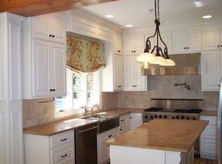 1206 Pinecrest Dr, Albany, GA 31707