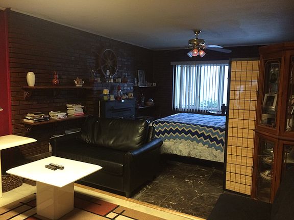 5th image of 135 Darlington Ave