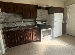 142 W 28th St #1R, Bayonne, NJ 07002