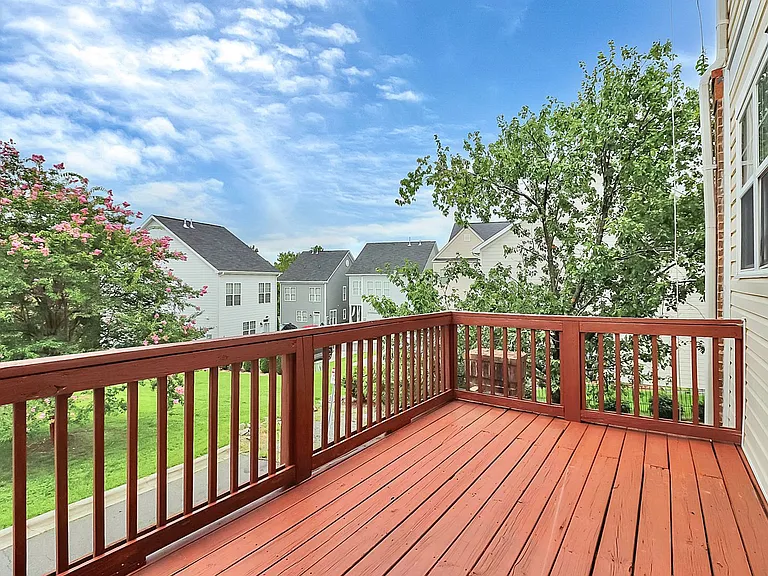 8324 Scotney Bluff Ave — Photo 15