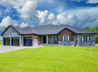 1211 Woodburn Rd, Hamilton, ON L0R 1P0