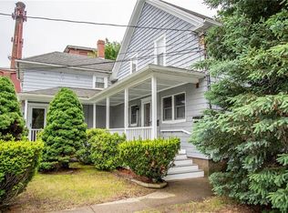 27 Elm St, Warren, RI 02885