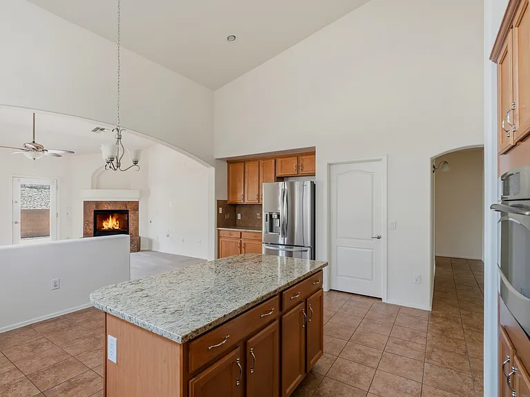 677 W Pizzicato Ln — Photo 26