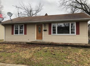 218 N Hoffman St, Nashville, IL 62263