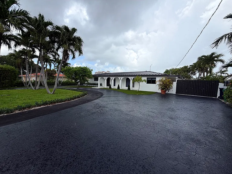8490 Grand Canal Dr — Photo 1