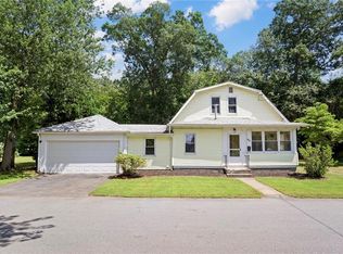 40 Lima St, Warwick, RI 02889