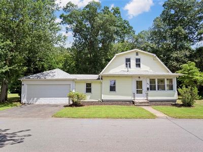 40 Lima St, Warwick, RI, 02889