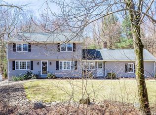15 Village Ln, Burlington, CT 06013