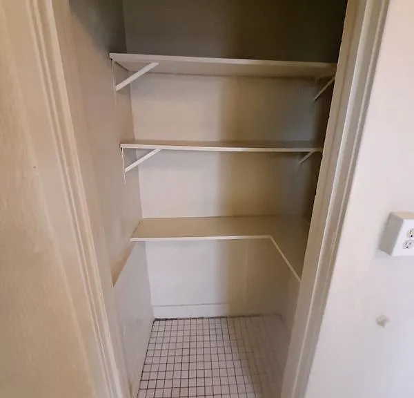 1112 Gaines St — Photo 13