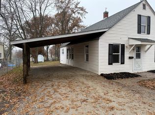 505 N 2nd St, Edina, MO 63537