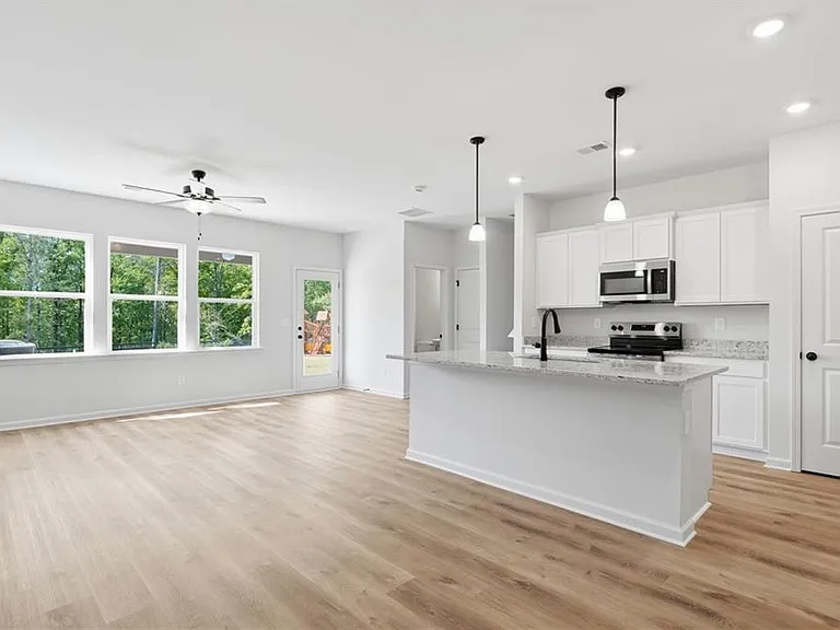 299 Summit View Ln #5 — Photo 2