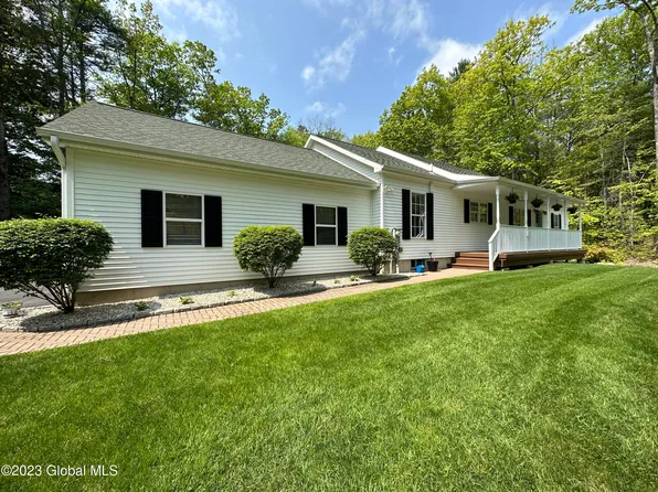 10 Carefree Lane, Lake George, NY 12845