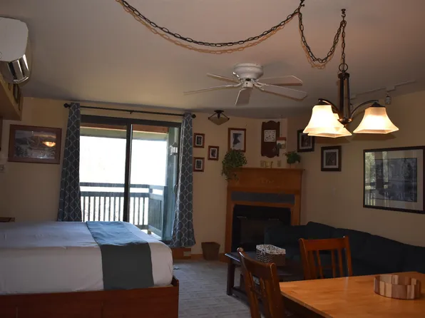 Liftside 18 at Smugglers Notch Resort, Cambridge, VT 05464