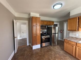 18 Davis St #2, Poughkeepsie, NY 12601