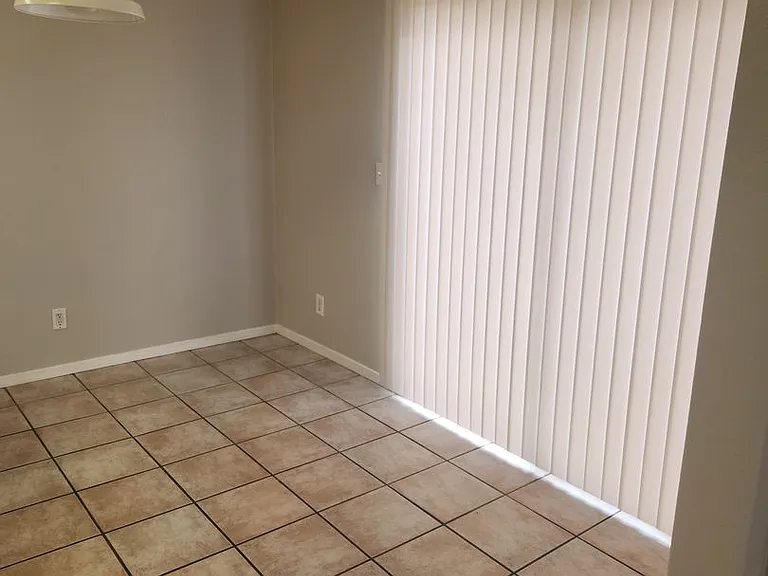 6920 Coral Rock Dr — Photo 4