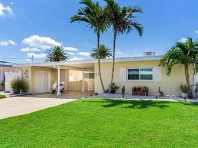 16126 4th St E, Redington Beach, FL, 33708