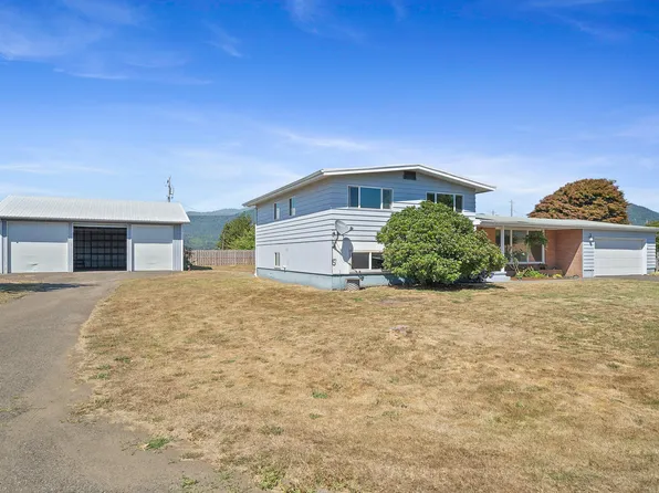 5108 Kenway Dr, Tillamook, OR 97141