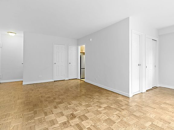 3rd image of 200 E 15th St APT 2N