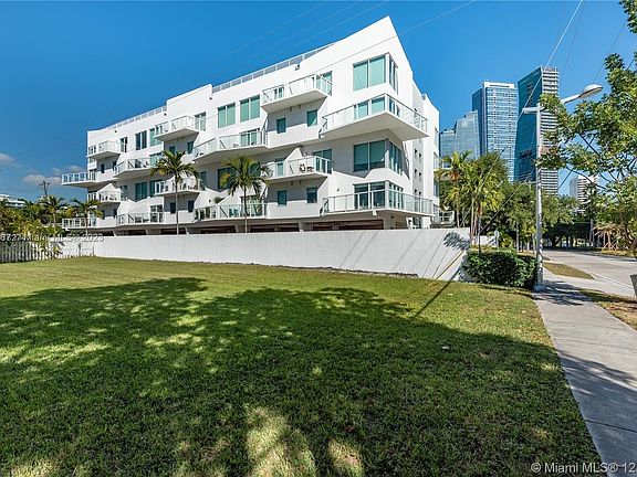 4th image of 1650 Brickell Ave APT 206