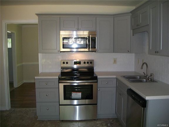 5th image of 2011 Castle Glen Ct