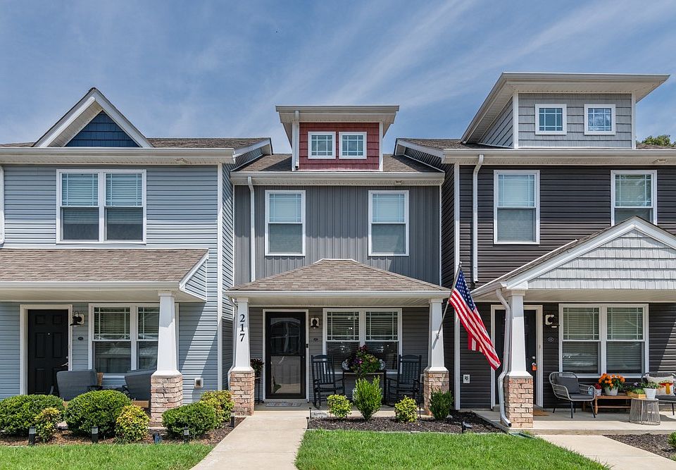 1st image of 217 Woodland Valley Ln