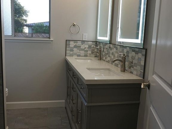 2nd image of 10226 Alpine Dr APT 1