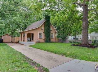 1015 SW Randolph Ave, Topeka, KS 66604
