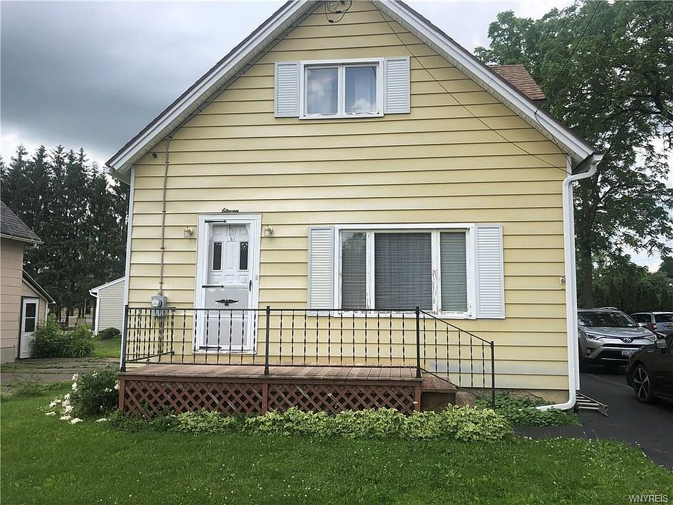 1st image of 11 Bartlett Ave