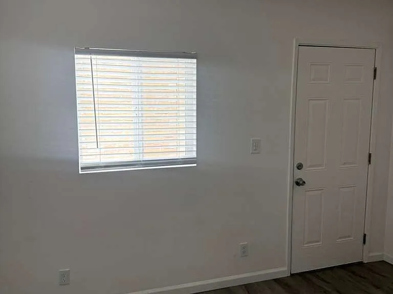 22251 Meekland Ave — Photo 9