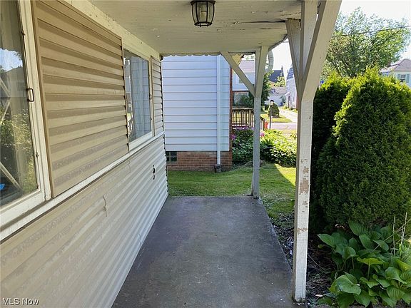 4th image of 15506 Eldamere Ave