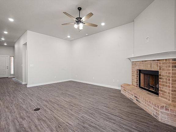 5th image of 606 E 31st St
