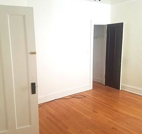 5th image of 8148 S Vernon Ave #1