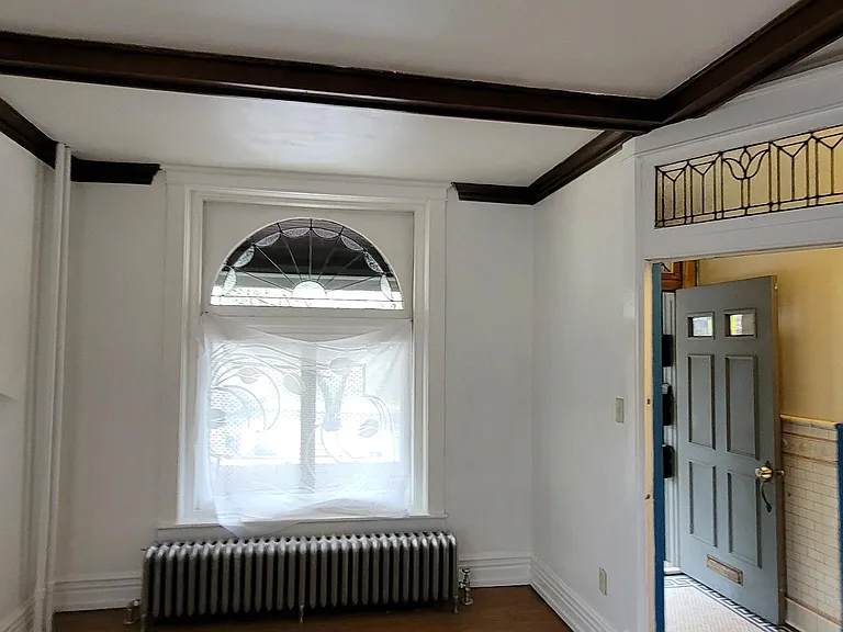 324 Spring St #1 — Photo 9
