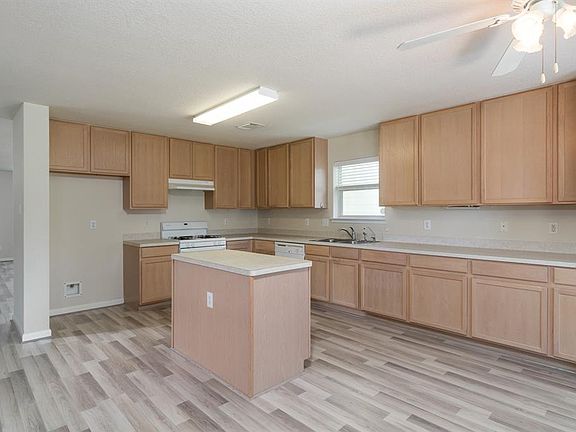 4th image of 15931 Kings Cypress Ln