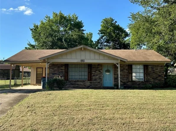 602 K St, Barling, AR 72923