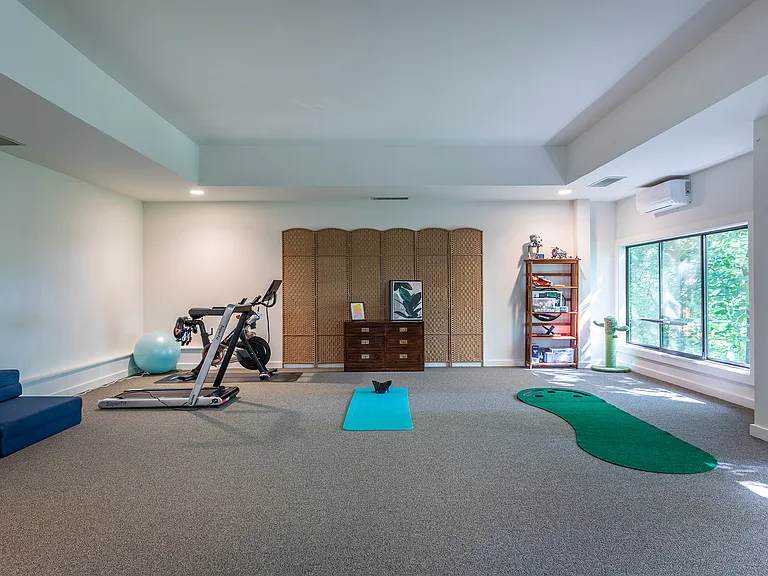 230 E Litchfield Rd — Photo 22