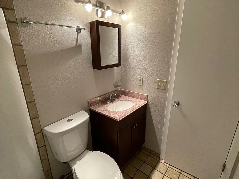 Full bathroom on upper level.