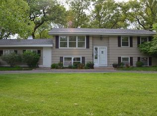 8568 Zenith Rd, Bloomington, MN 55431