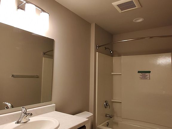5th image of 6009 Minong Ln